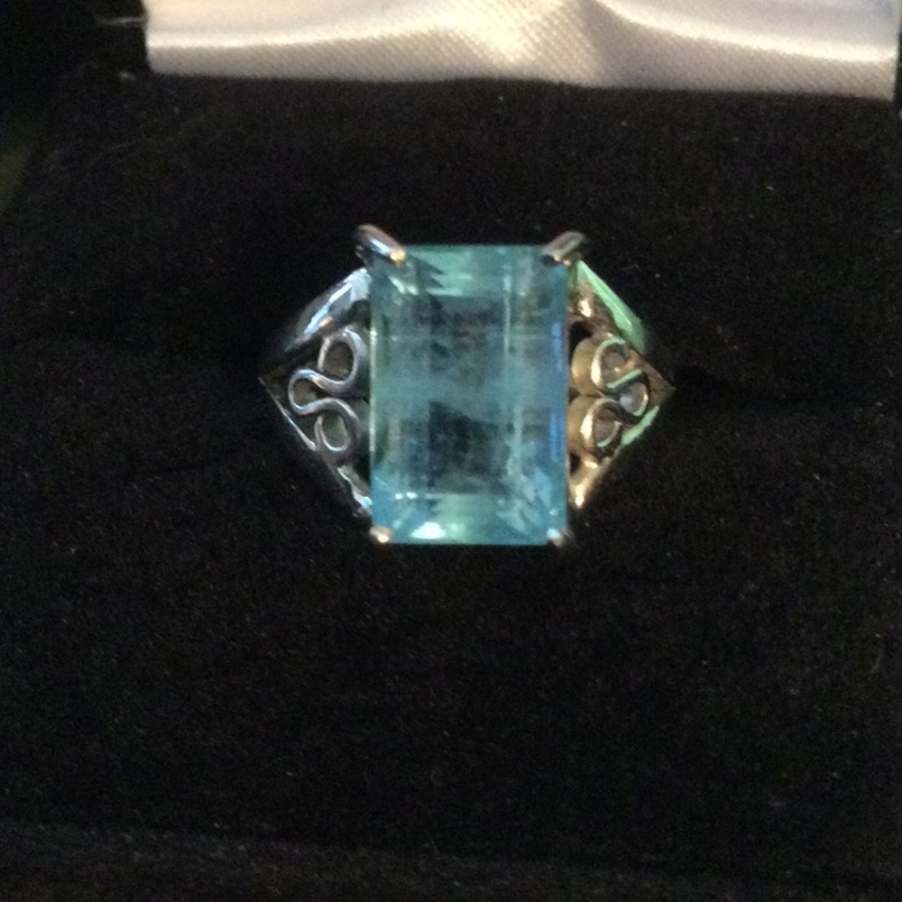 Rare Genuine Aquamarine Ring - Picture 10 of 14